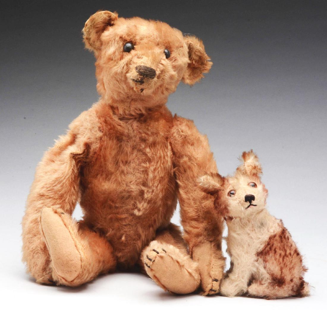 Lot of 2: Teddy Bear & Seated Dog. (1 of 2)