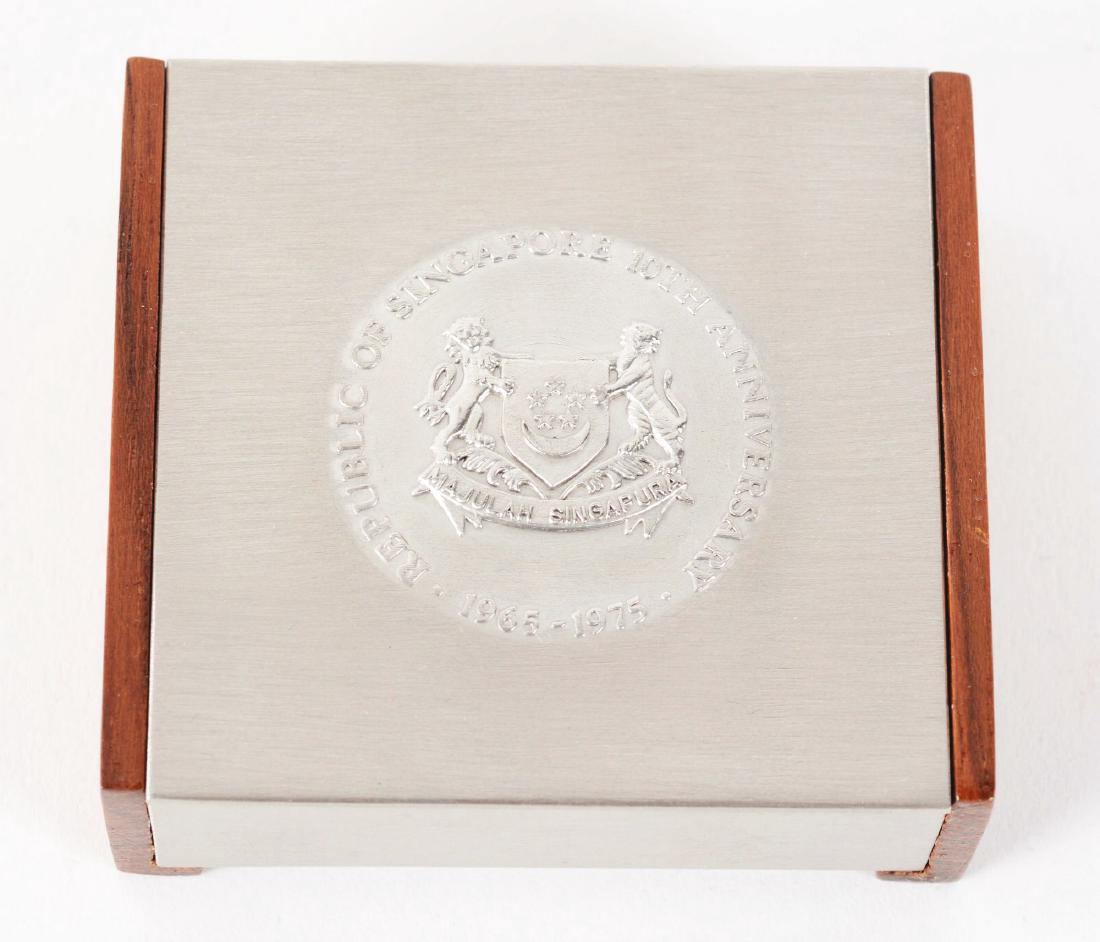 1975 Gold $250 Singapore Coin. (1 of 3)