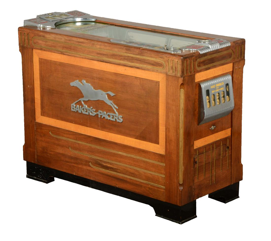 **5¢ Baker's Pacers Console Slot Machine. (1 of 9)