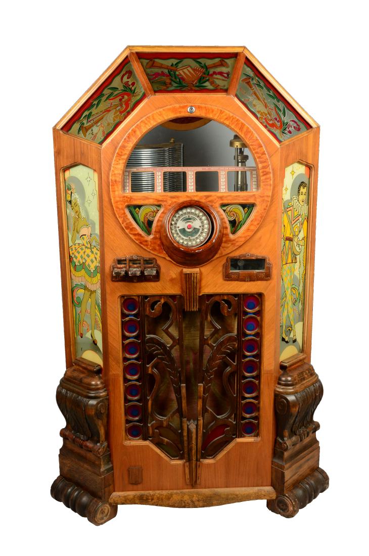 Multi-Coin Wurlitzer "Victory" Jukebox. (1 of 13)