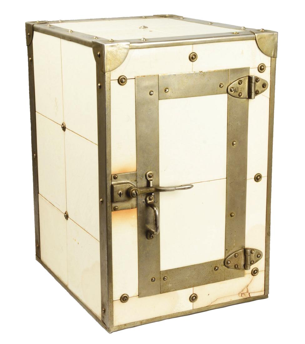 Cigar Store Humidor. (1 of 8)