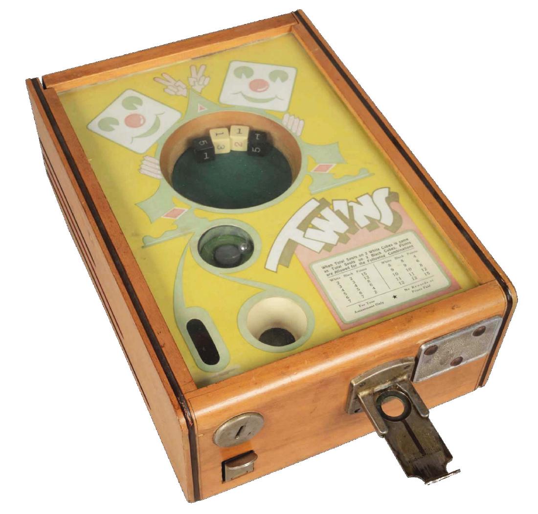 25¢ Exhibit Supply Co. Twins Dice Game. (1 of 3)