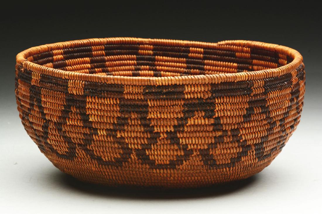 Native American Indian Basket. (1 of 5)