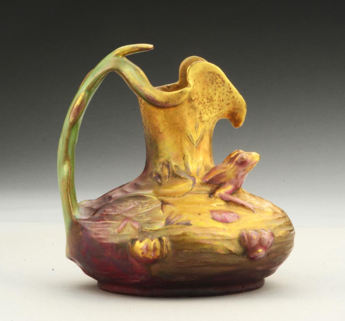 Amphora Frog Pitcher. (1 of 6)