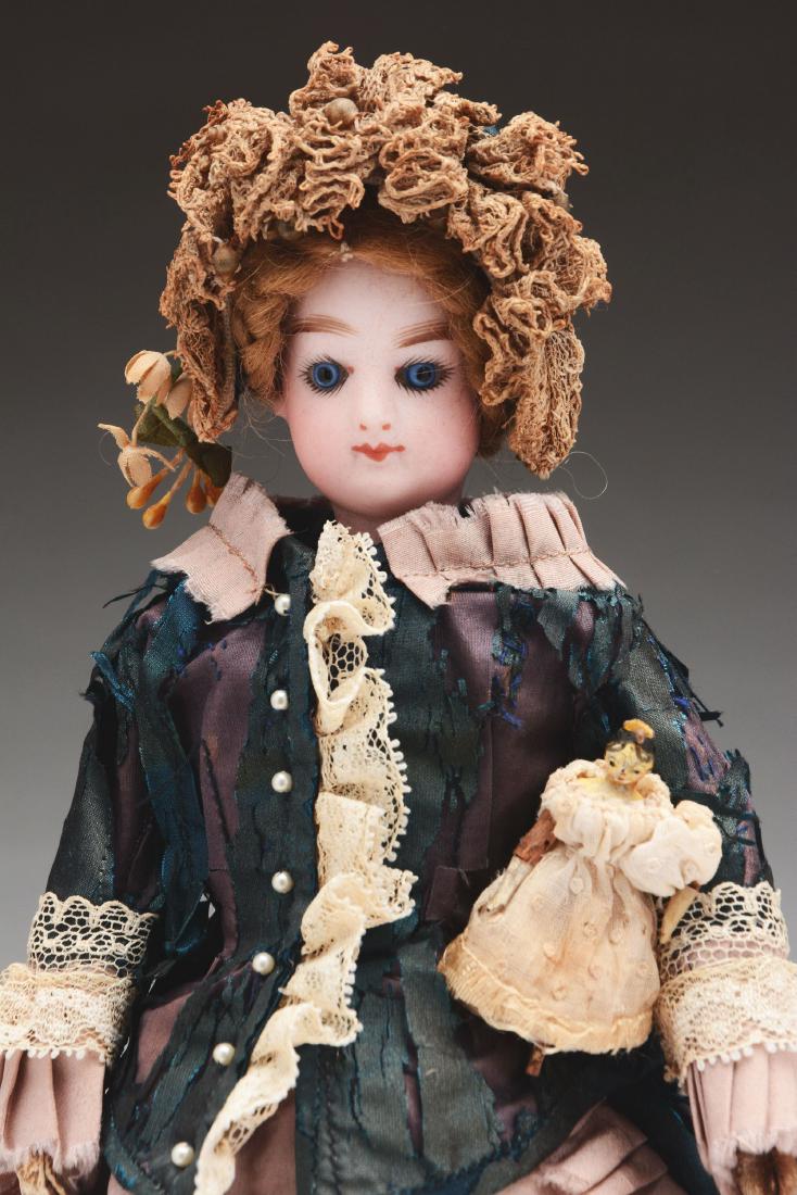 Lot of 2: Petite French Fashion & Miniature Grodnetal. (1 of 5)