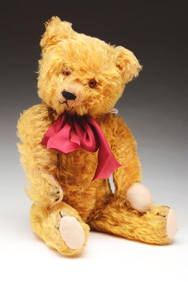 German Musical Bellows Bear. (1 of 3)