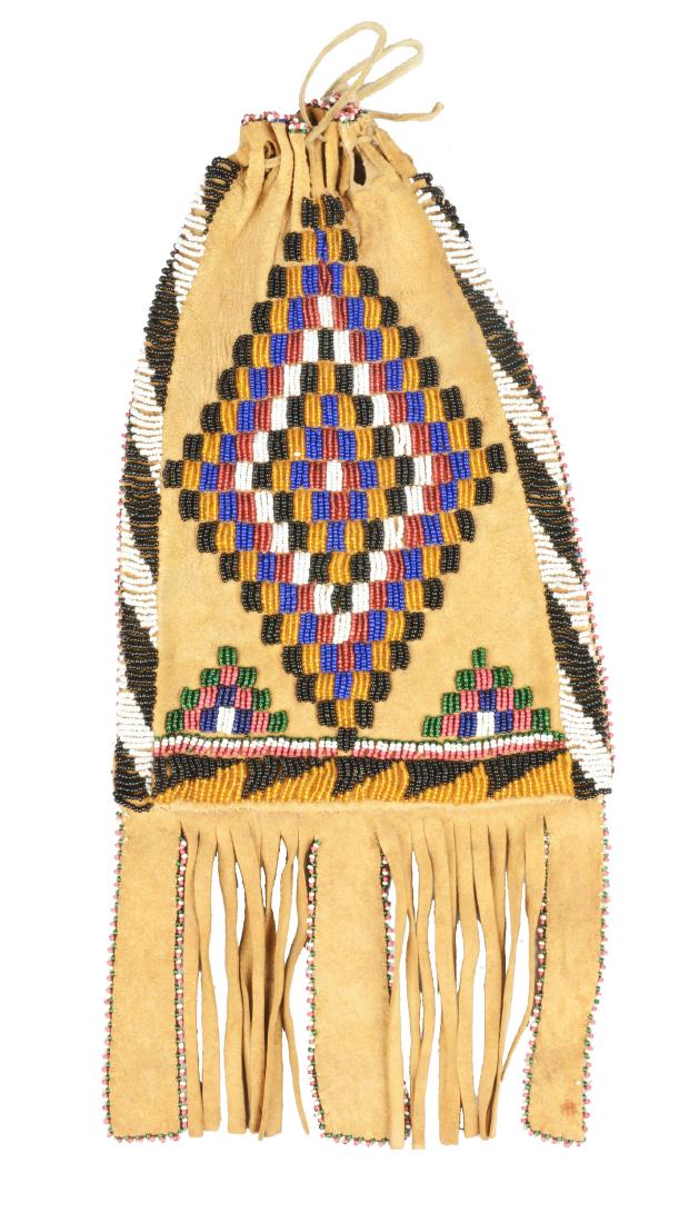 Apache Beaded Bag Circa 1900. (1 of 11)
