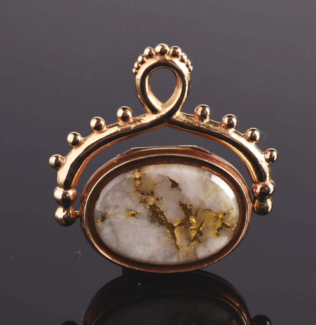 Gold Quartz Locket. (1 of 3)