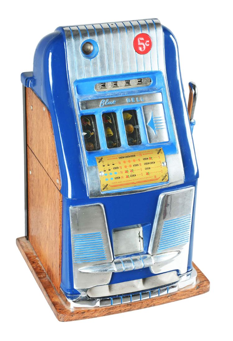 **5¢ Mills Blue Bell High-Top Slot Machine. (1 of 6)