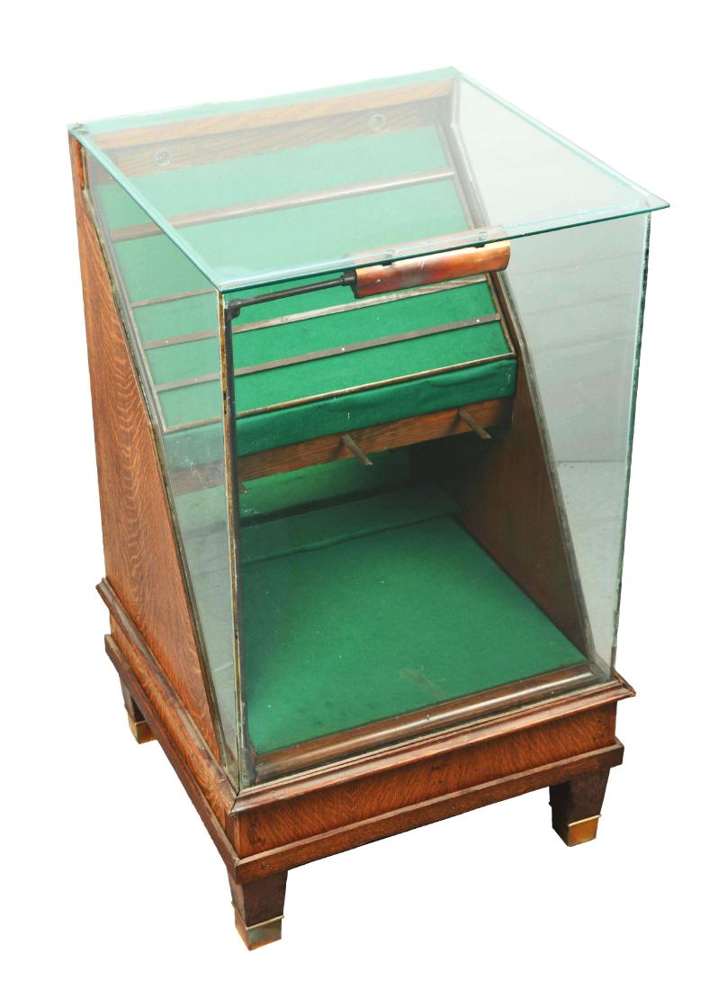 Oak And Glass Display Cabinet. (1 of 6)