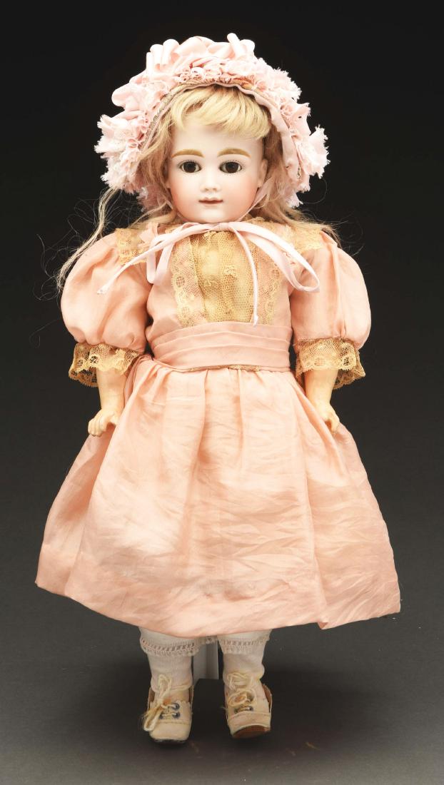 Pretty "AT" Kestner. (1 of 3)