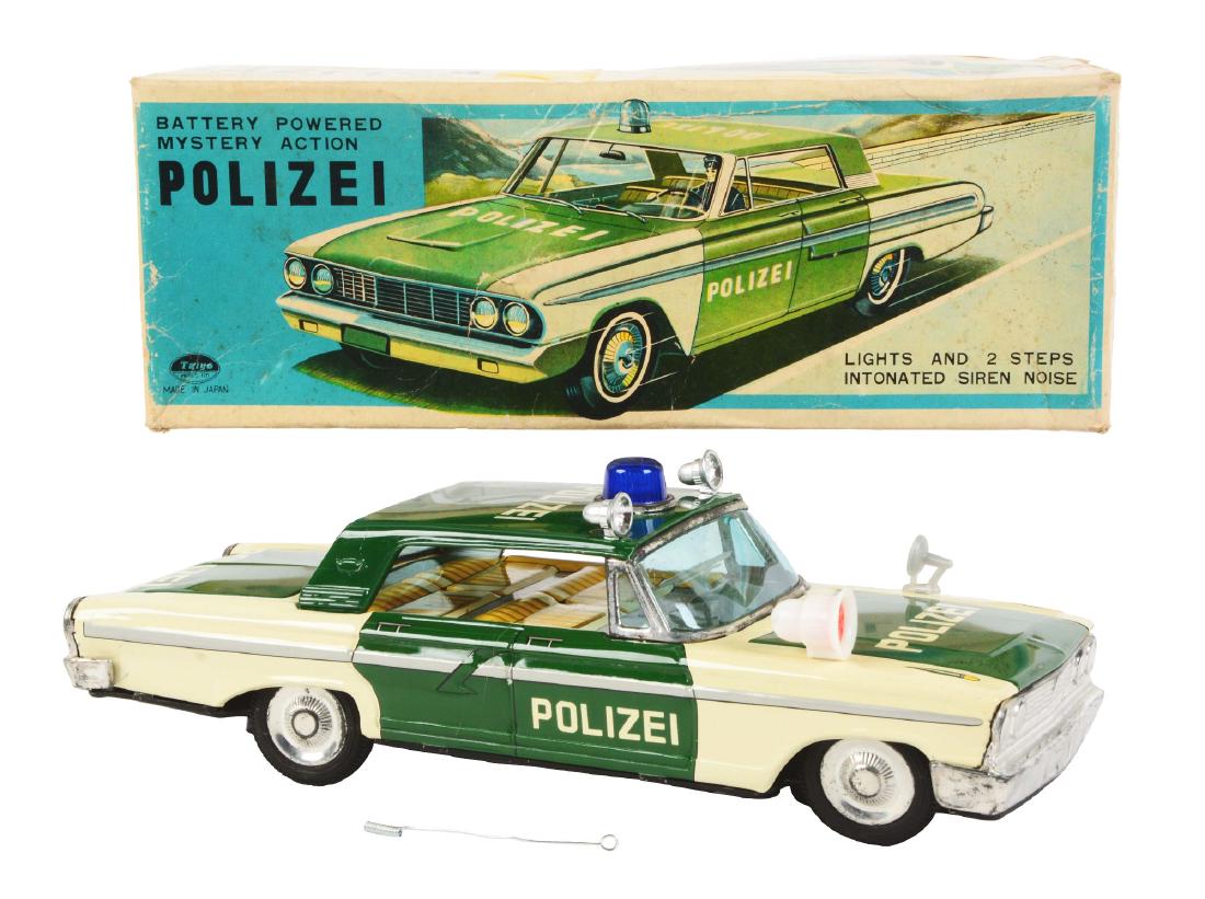 Scarce Japanese Battery Operated Tin Litho Police Car. (1 of 6)