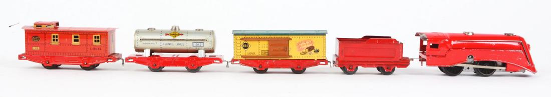 5 Piece Wind Up Lionel Train Set. (1 of 5)