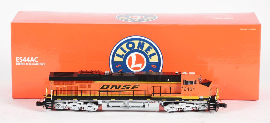 Lionel BNSF Diesel Locomotive In Box. (1 of 2)