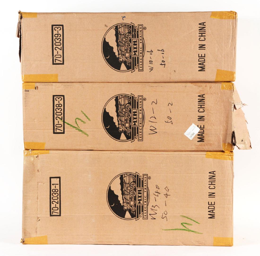 Lot Of 3: MTH RailKing Train Cars In Boxes. (1 of 2)