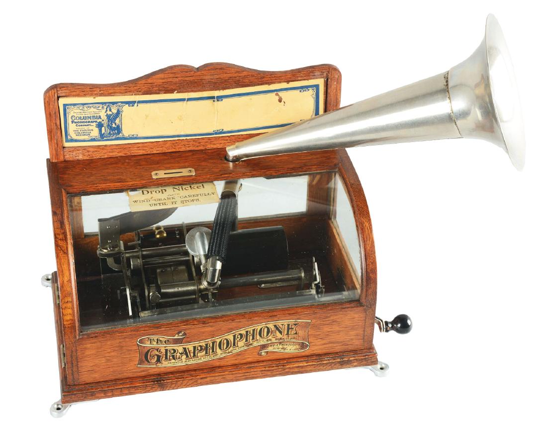 5¢ Columbia Phonograph Type BS Graphophone With Horn. (1 of 6)