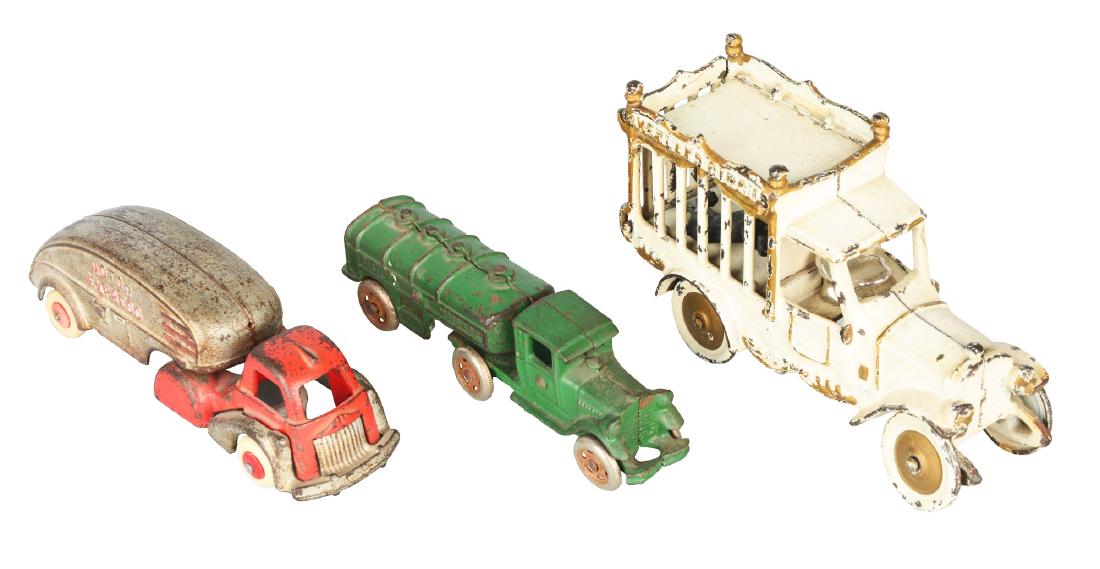 Lot Of 3: Cast Iron Trucks. (1 of 4)