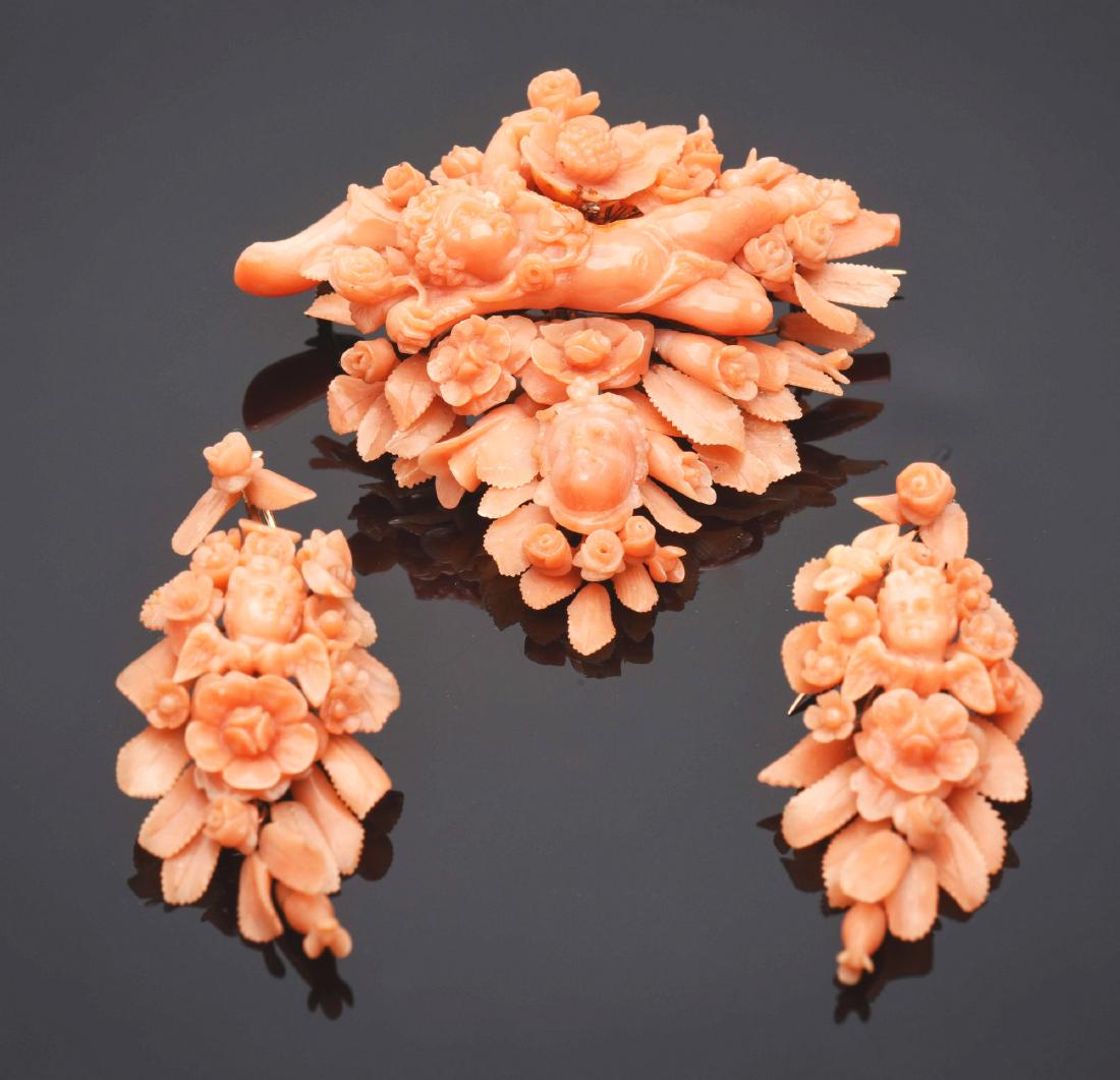 Antique Gold Victorian Carved Coral Jewelry Suite. (1 of 3)