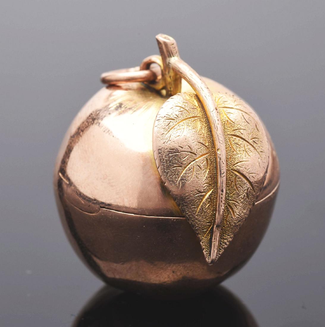 Antique Vinaigrette. (1 of 4)