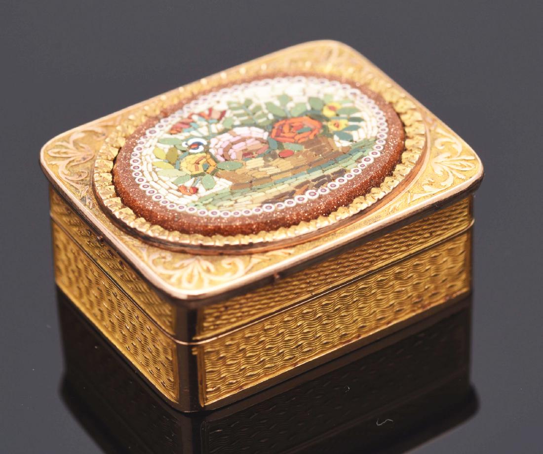 Rare 18K Gold Antique Vinaigrette Box. (1 of 4)