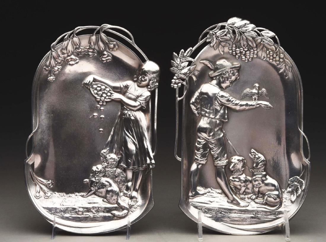 Lot of 2: Wall Plaques. (1 of 3)