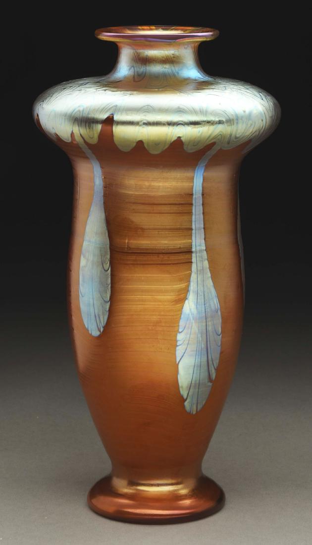 Loetz Phaenomen Vase. (1 of 4)