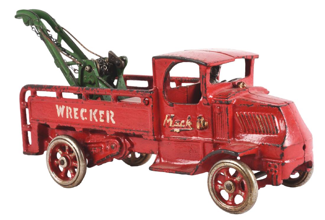 Scarce Cast Iron Arcade Mack Wrecker Truck. (1 of 2)