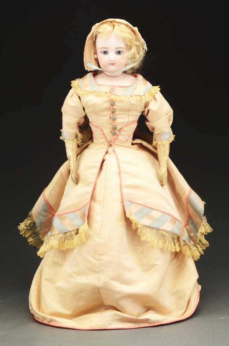Very Pretty 19" French Fashion Doll. (1 of 3)