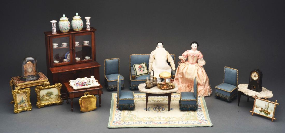 Blue Parlor Set with Dolls. (1 of 6)