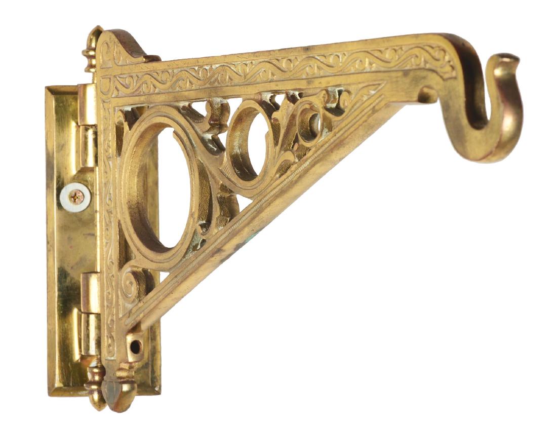 Decorative Hanging Bracket. (1 of 5)