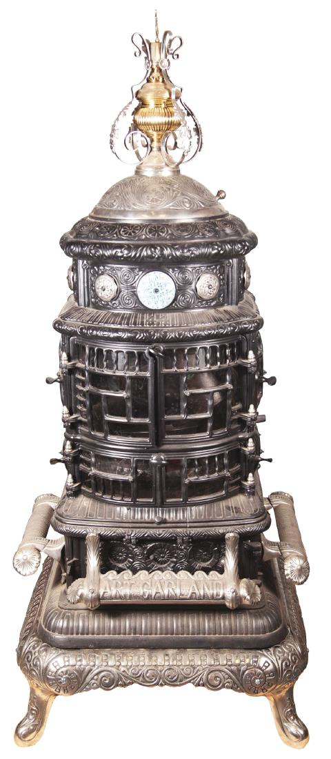 Art Garland No. 44 Cast Iron Stove. (1 of 6)