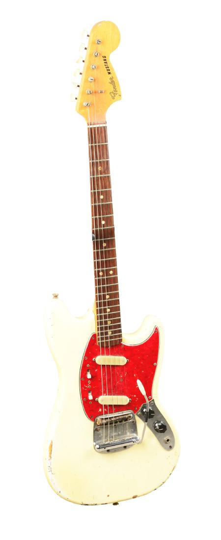 Fender Mustang Electric Guitar. (1 of 7)
