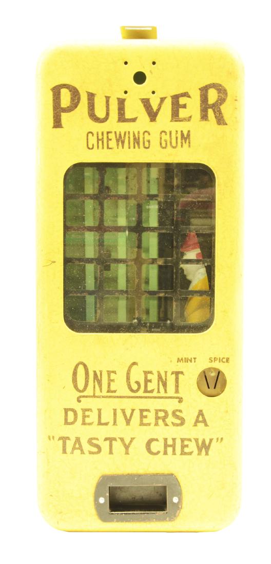 1¢ Pulver Yellow Crinkle Paint Short Case Gum Vendor. (1 of 2)