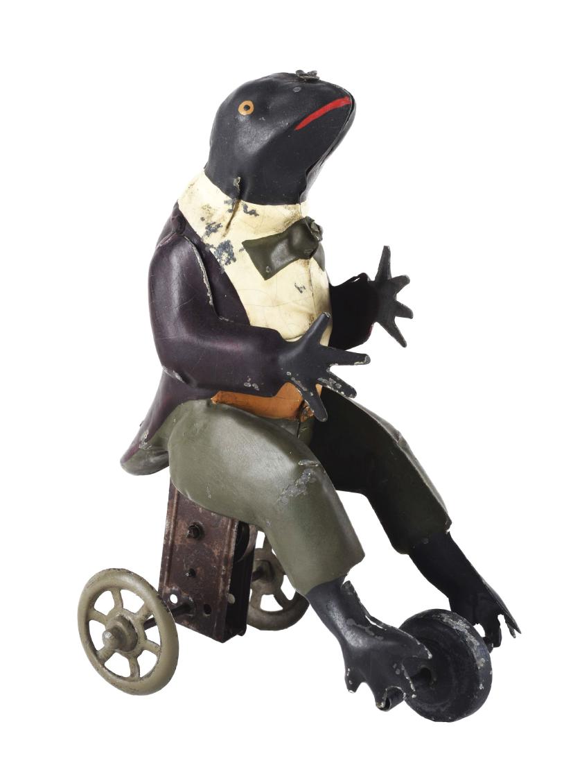 Tin Hand Painted Wind Up Suited Frog. (1 of 2)