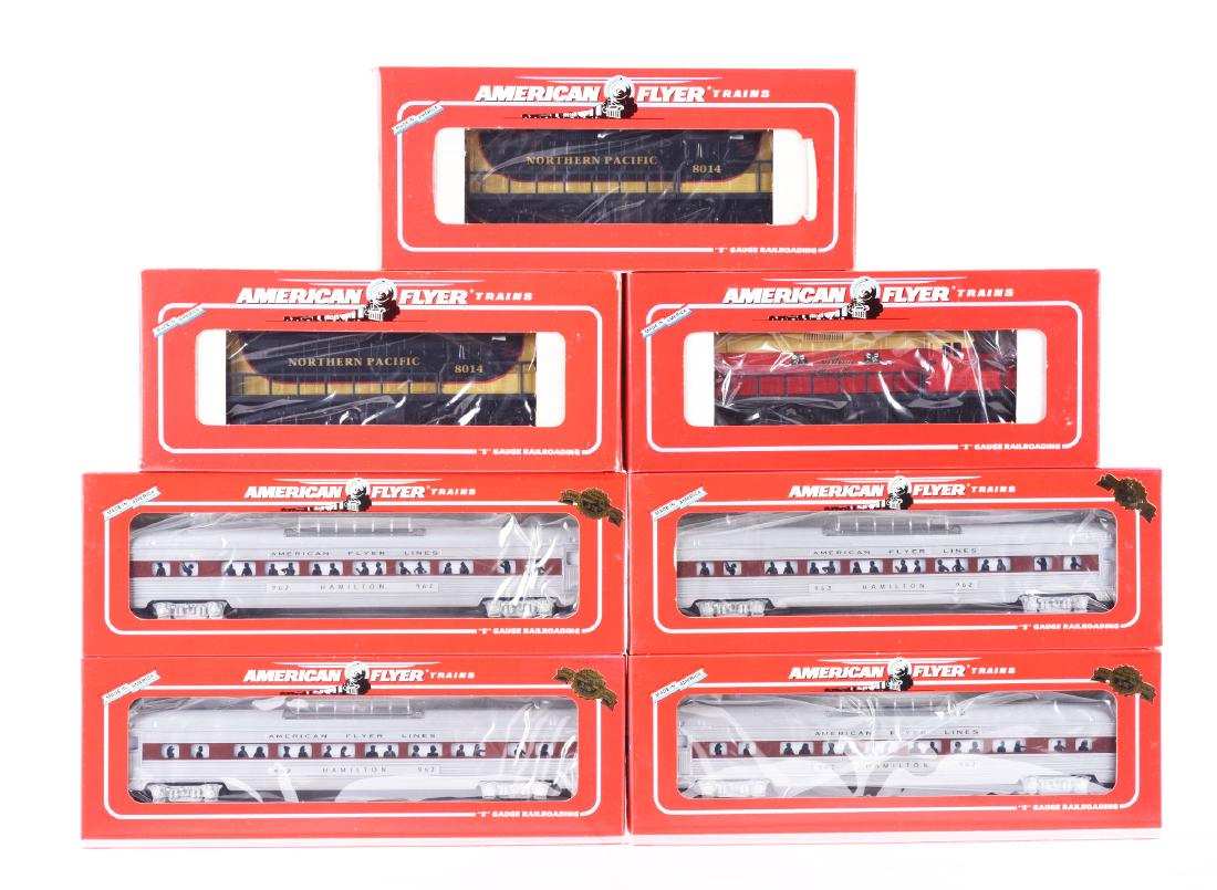 Lot of 4: American Flyer S Gauge Locomotive & Rolling (1 of 2)