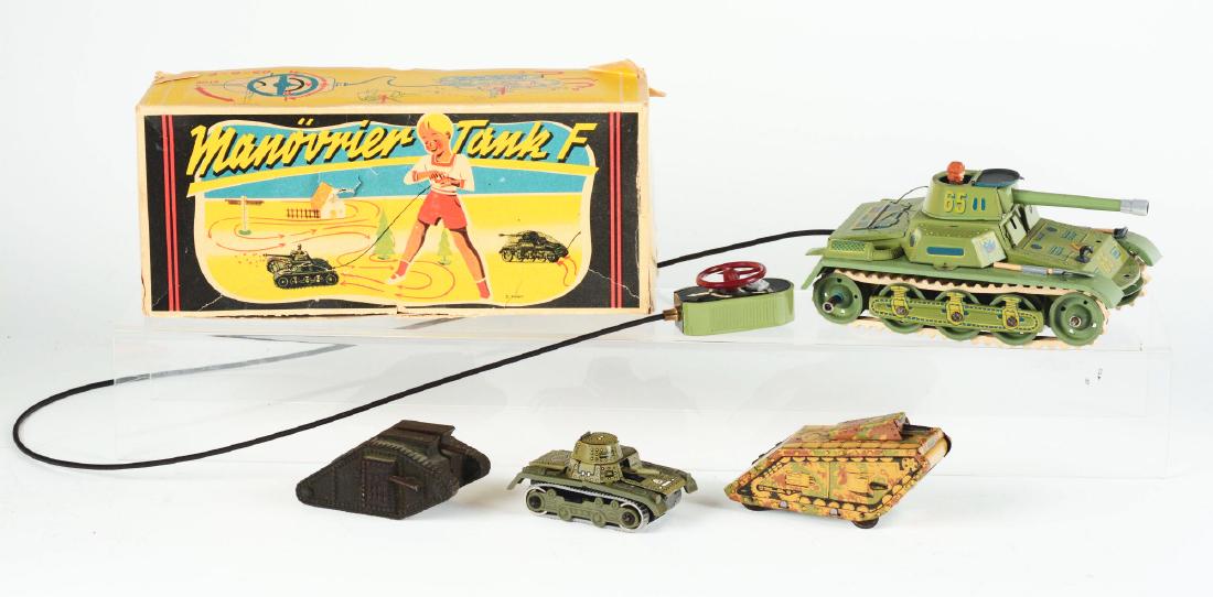 Lot of 4: Tin Litho and Cast Wind Up Battery Operated (1 of 1)