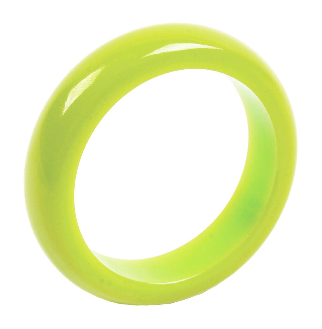 Green Bakelite Bracelet.: Beautiful lime green bracelet. Nice color. Condition: (Excellent). Dimensions: 3 - 1/4" Dia.