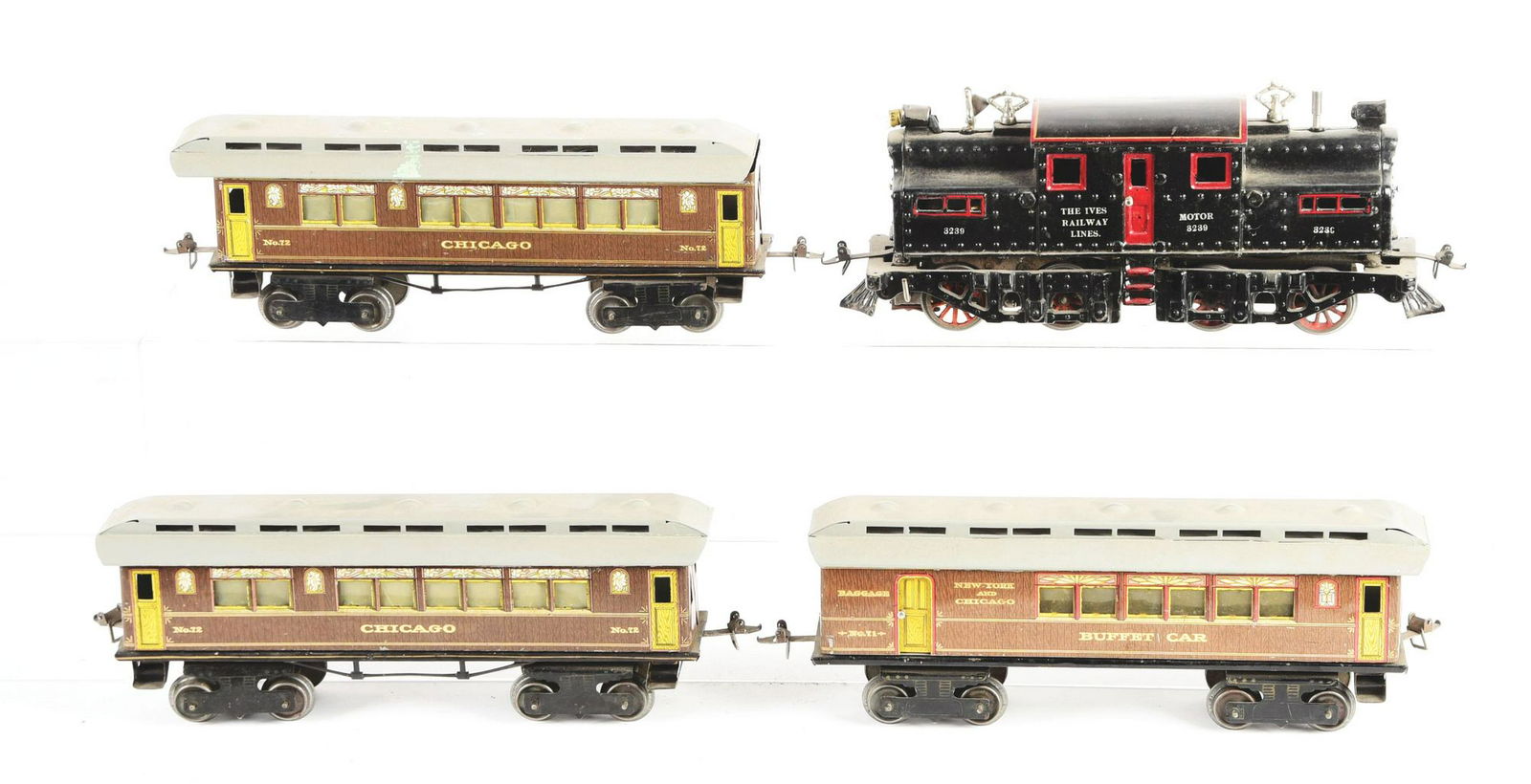 Ives One-Gauge Four Piece Passenger Set. (1 of 2)