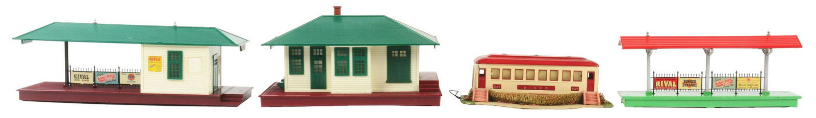 Lot of 4: Lionel Train Cars & Accessories with Boxes. (1 of 2)