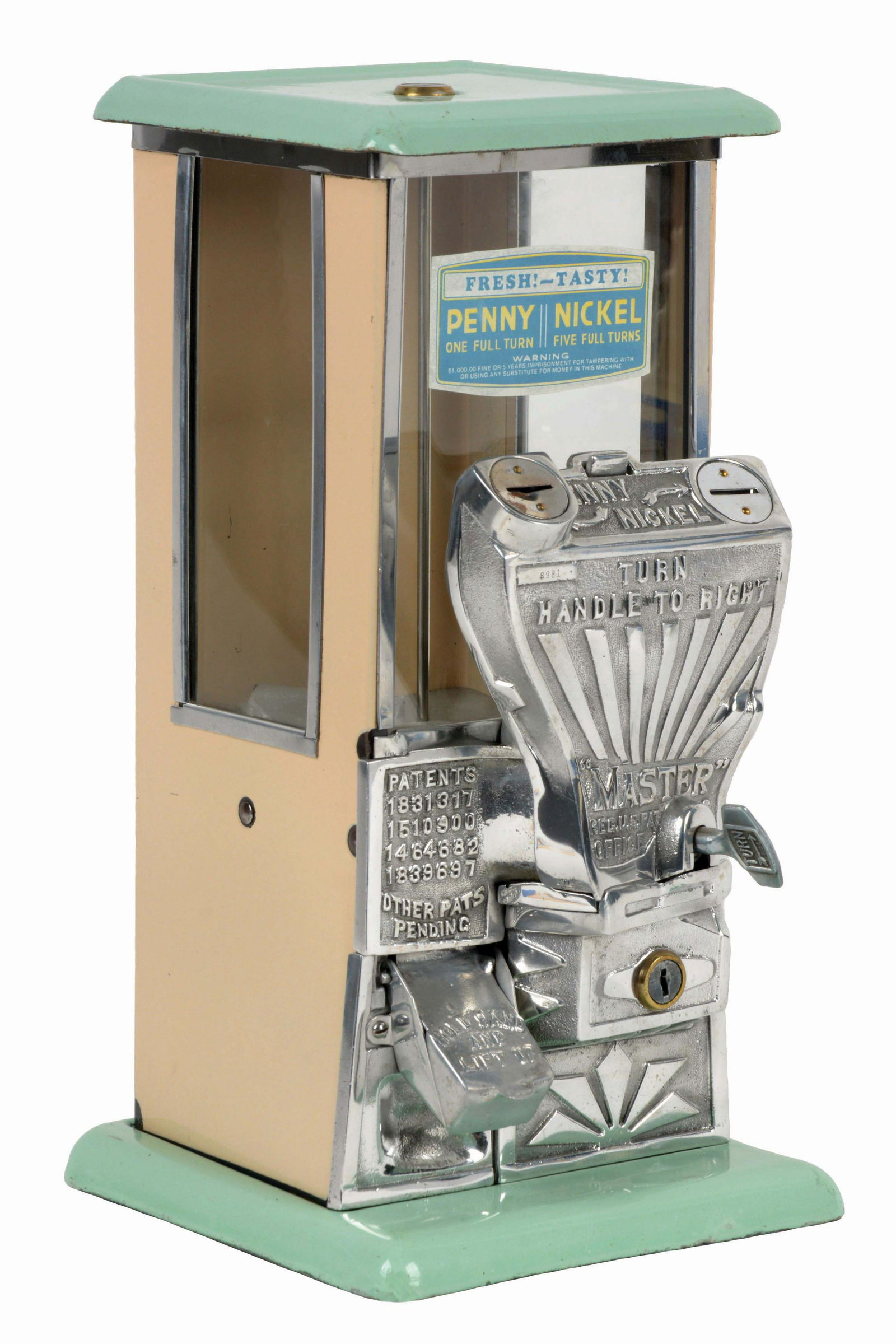 1¢ & 5¢ MASTER FANTAIL PEANUT AND BULK VENDING MACHINE.: A great example of the granddaddy of all master machines, the "Fantail" Original condition with and old polish to the front, and working with keys. Decal age is unknown. Reference: "Silent Salesman To