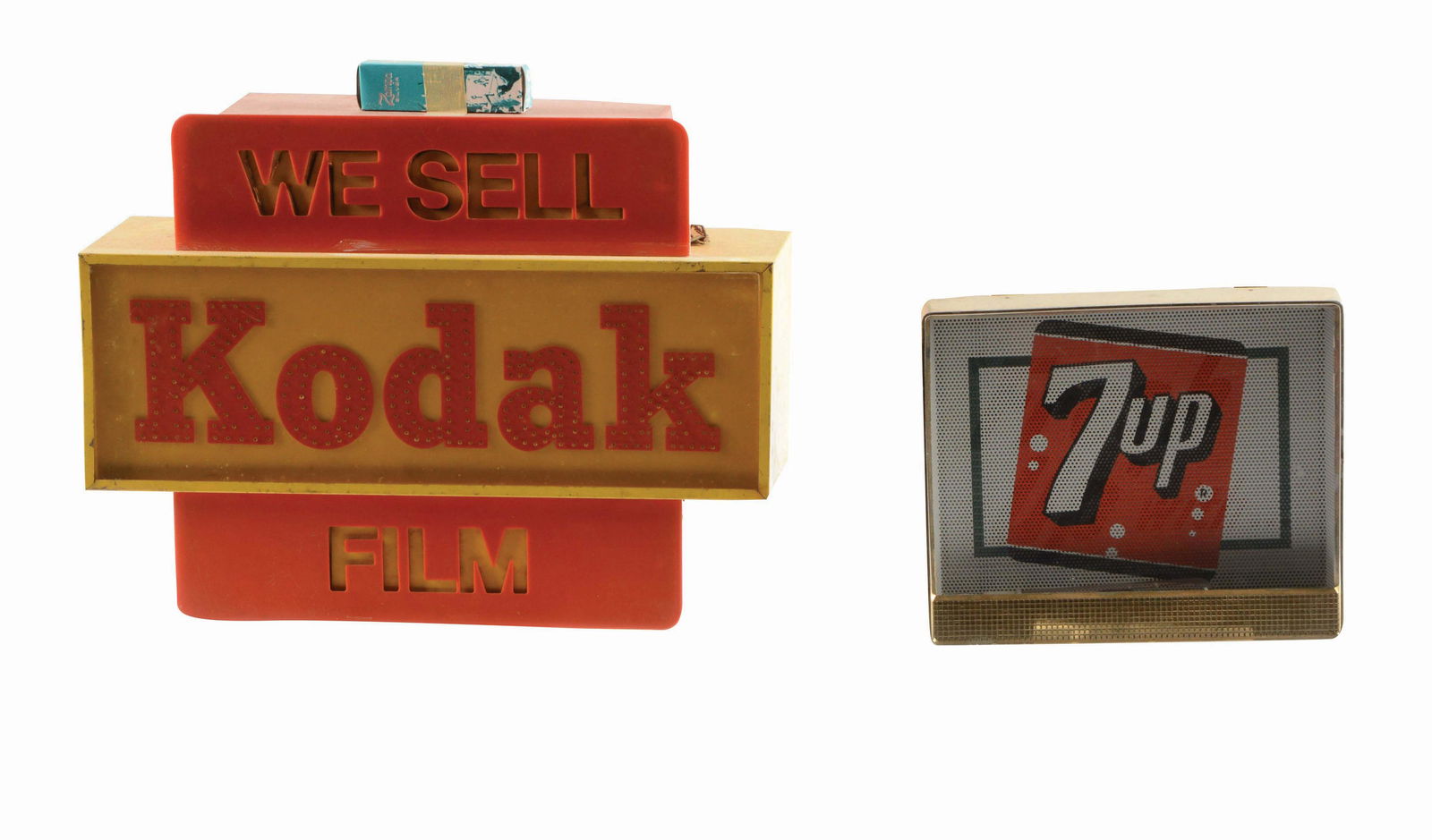 LOT OF 2: 7 UP AND KODAK ADVERTISING LIGHT-UP SIGNS. (1 of 3)