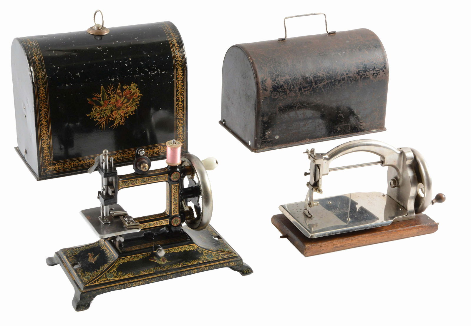 LOT OF 2: SEWING MACHINES WITH COVERS. (1 of 4)