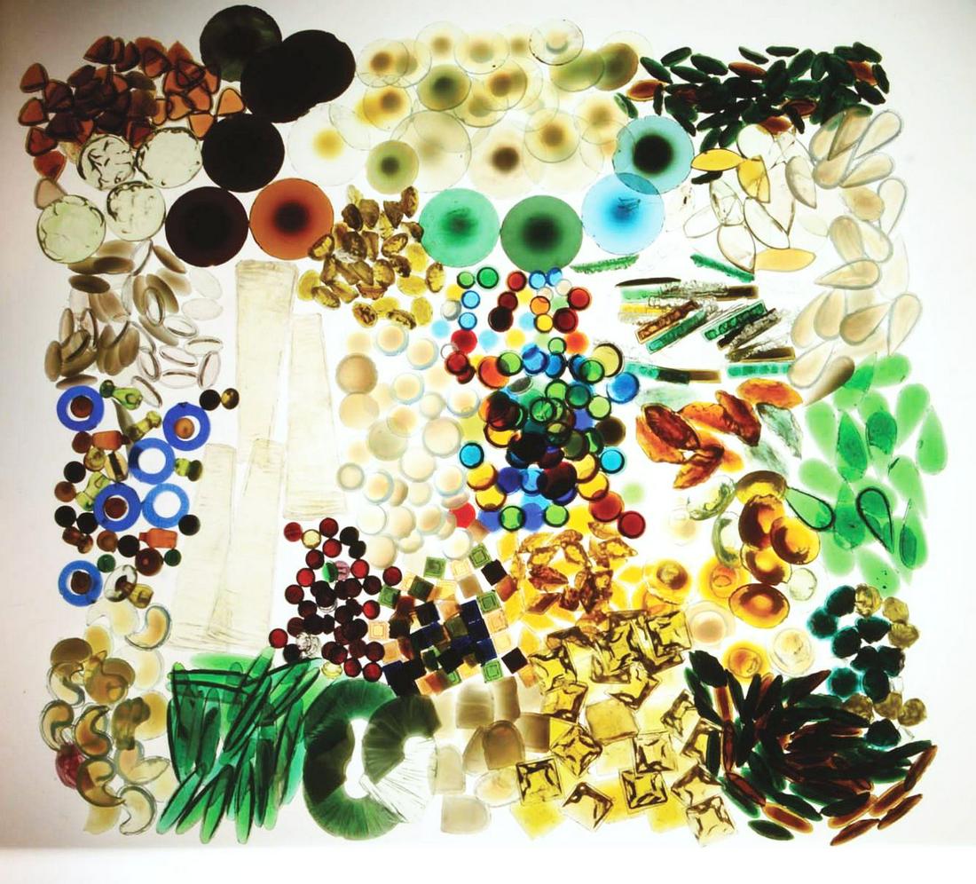 LOT OF MISC. TIFFANY FAVRILE GLASS JEWELS. (1 of 1)