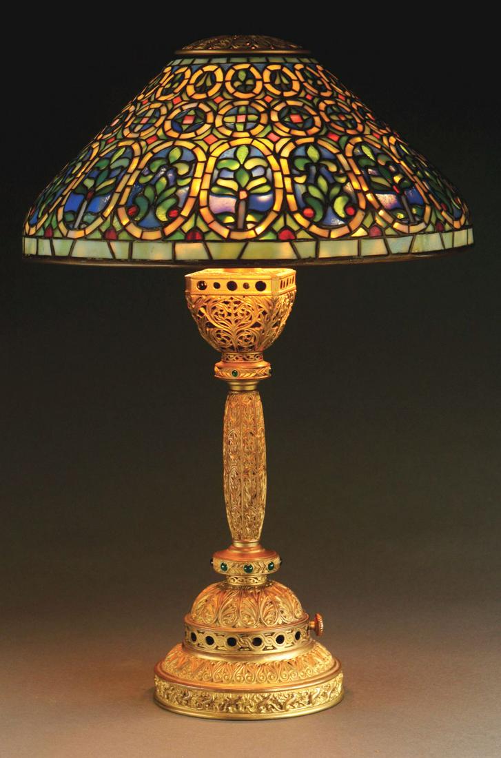 TIFFANY STUDIOS VENETIAN LEADED GLASS TABLE LAMP WITH (1 of 11)
