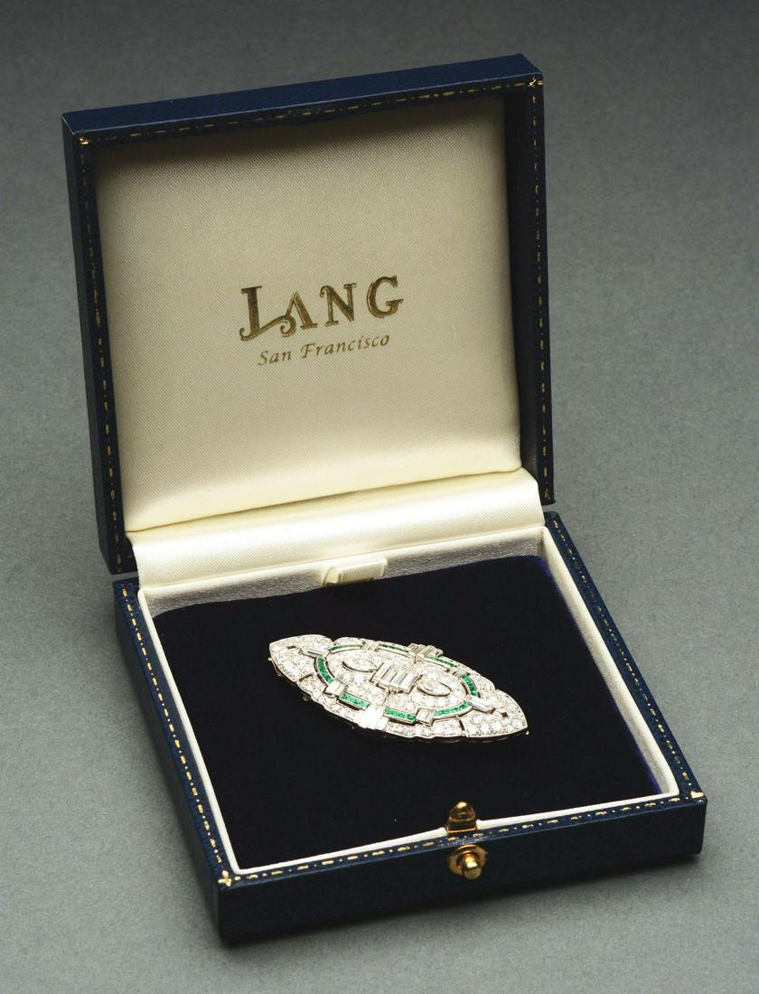 SET OF ART DECO EMERALD & DIAMOND PLATINUM DRESS CLIPS. (1 of 11)