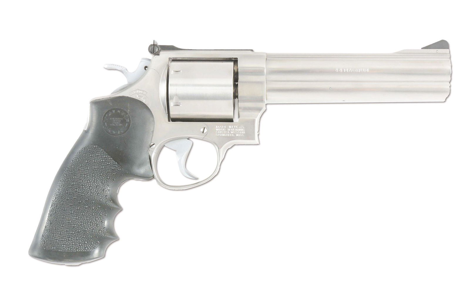 (M) SMITH AND WESSON 629-1 REVOLVER.: Smith and Wesson Model 629-1 double action revolver. Aftermarket Hogue grip. Adjustable rear sight. CONDITION: Metal retains 90% of its original stainless steel finish with light wear and handling mar