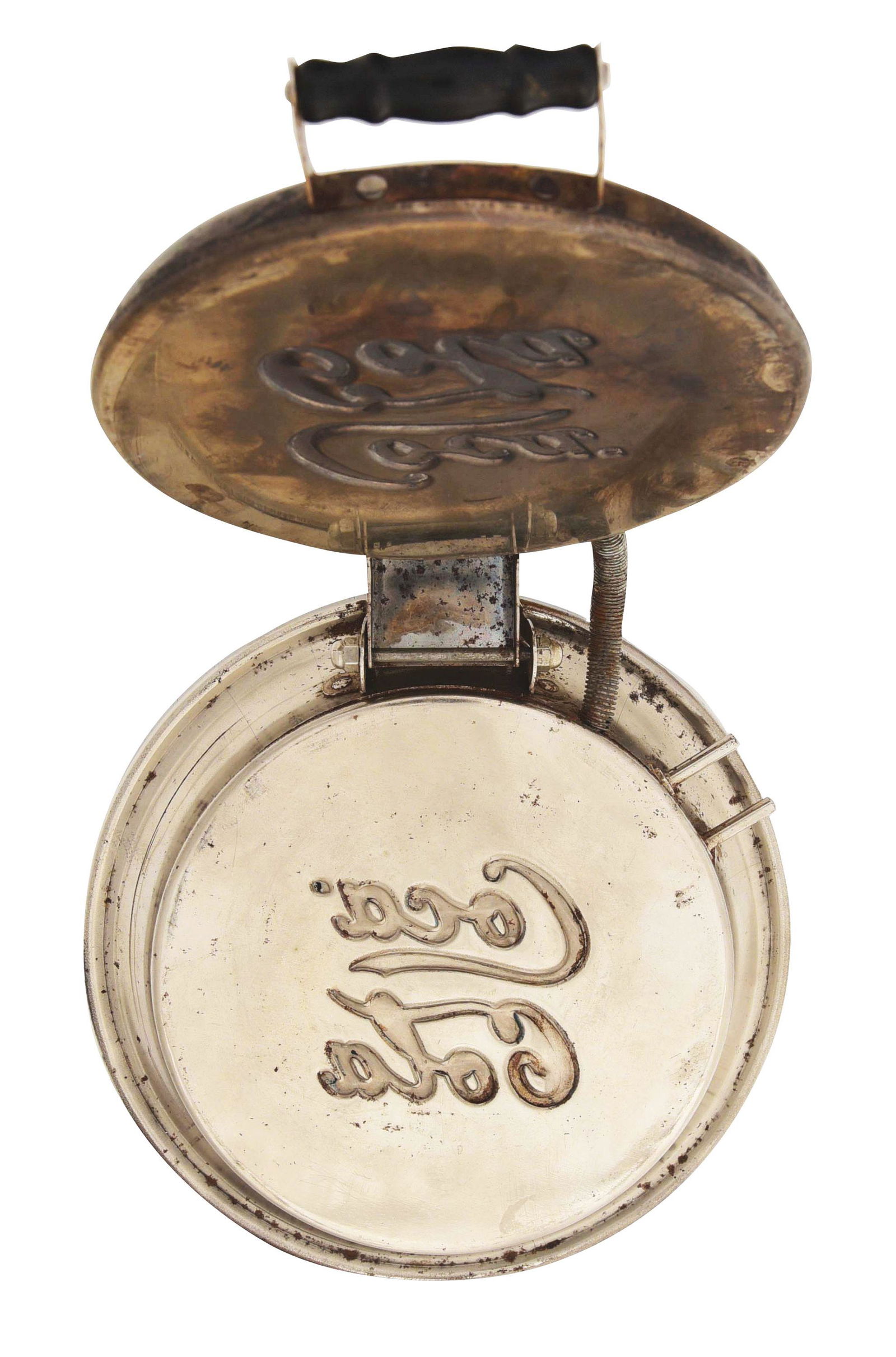 1930'S COCA-COLA ELECTRIC TOASTER SANDWICH PRESS.: This press is missing one of its legs and it does have some light oxidation, as well as a few marks. Condition: (Good - Very Good). Dimensions: 8 - 3/4" x 8 - 1/2" x 4".