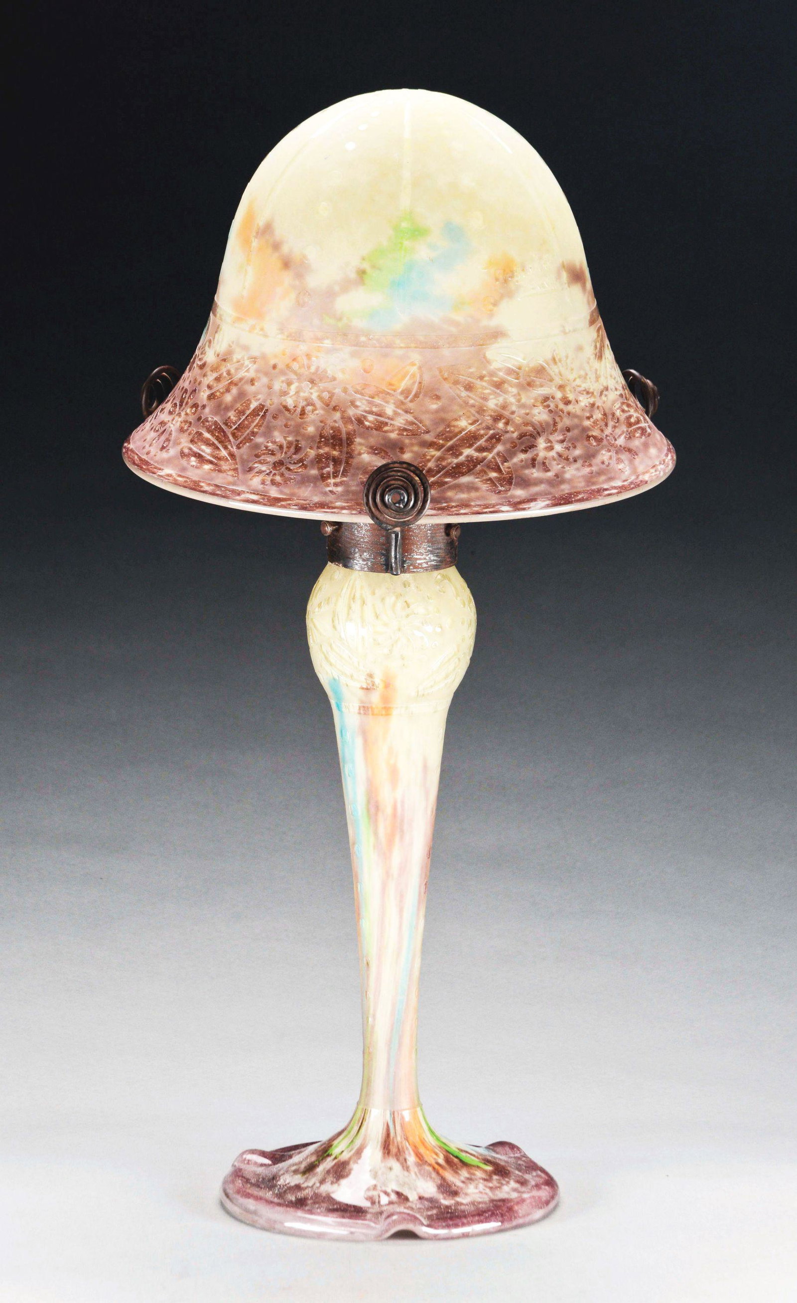 MULLER CAMEO GLASS TABLE LAMP.: Muller table lamp has internally decorated glass shade and base with a clear glass exterior with stylized cameo flowers forming a band on the bottom half of the shade with a matching band around the t