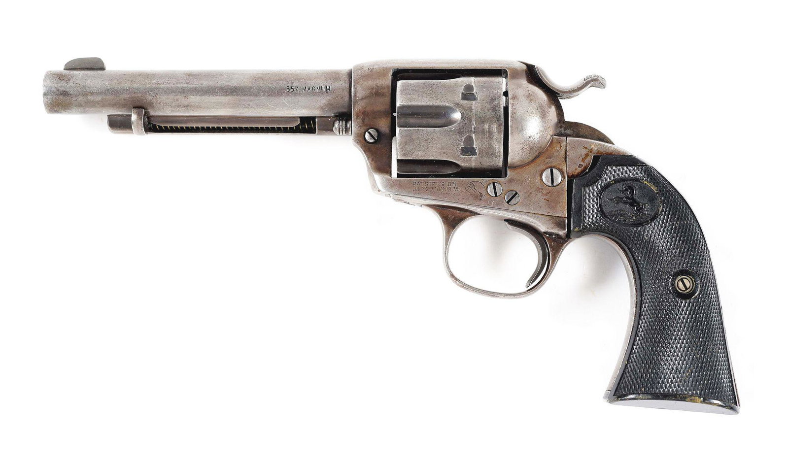 (C) COLT BISLEY SINGLE ACTION .357 MAGNUM REVOLVER.: 1908 vintage Colt Bisley Model single action serial number 307623. Replaced (non-Colt) 5 - 1/2" barrel, chambered in .357 Magnum. Replaced 2 piece checkered black hard rubber grips. CONDITION: Good ov