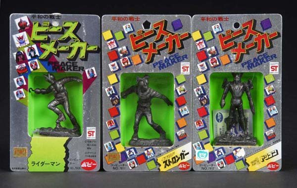Peacemaker Kamen Rider and Getter Robo Statues.: Description Japanese. Made by Popy. MIB.